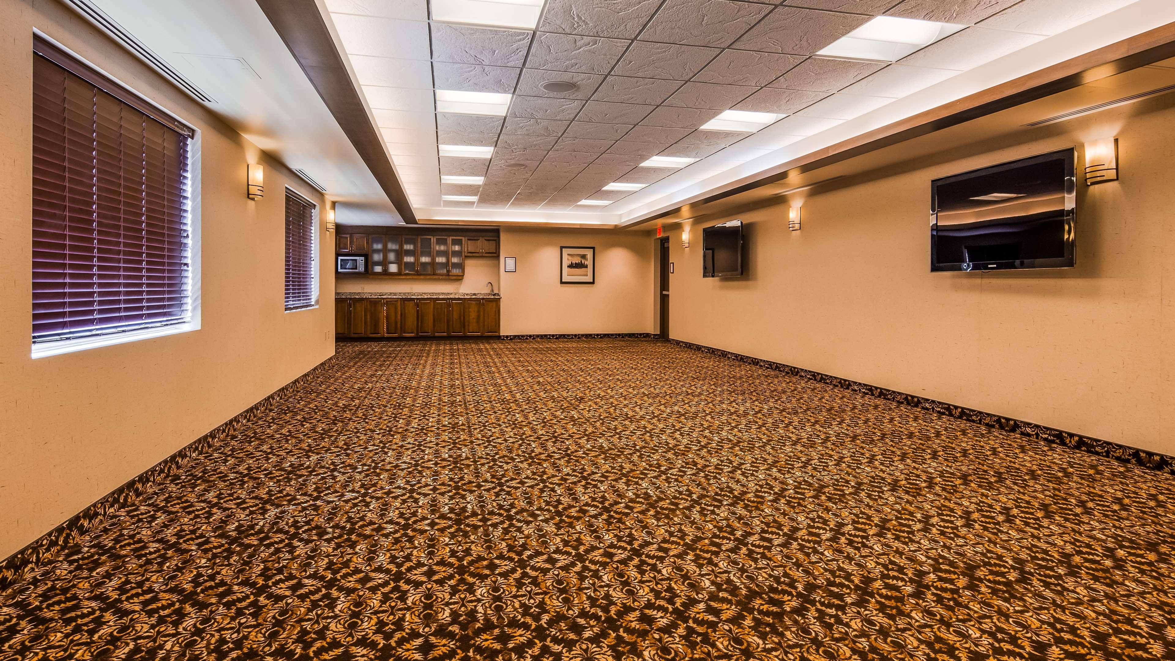 Best Western Plus Dryden Hotel And Conference Centre מראה חיצוני תמונה