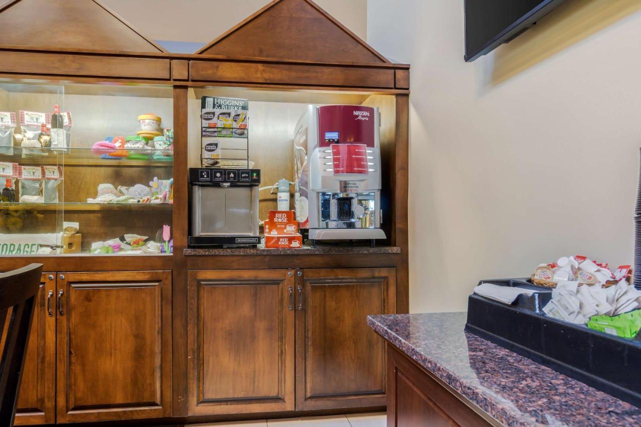 Best Western Plus Dryden Hotel And Conference Centre מראה חיצוני תמונה