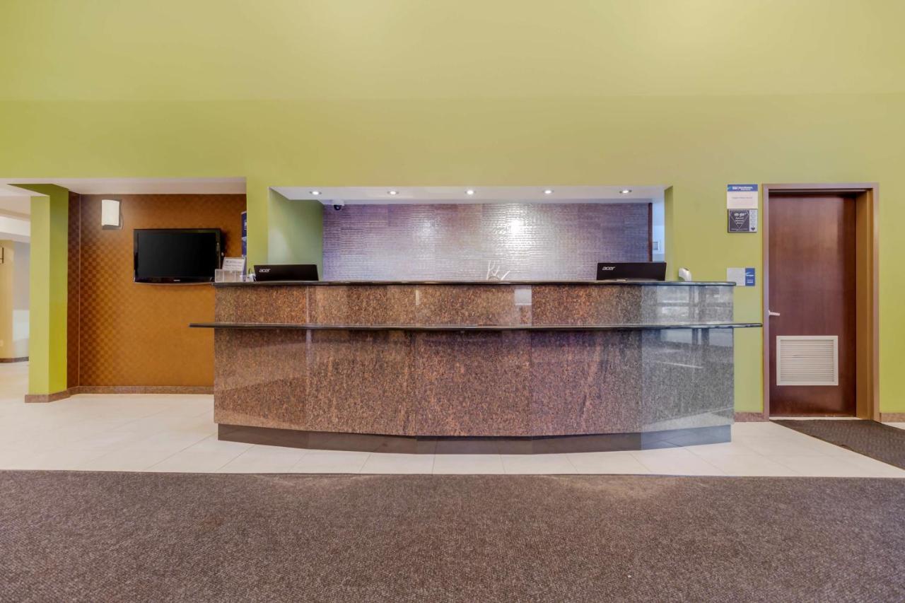 Best Western Plus Dryden Hotel And Conference Centre מראה חיצוני תמונה